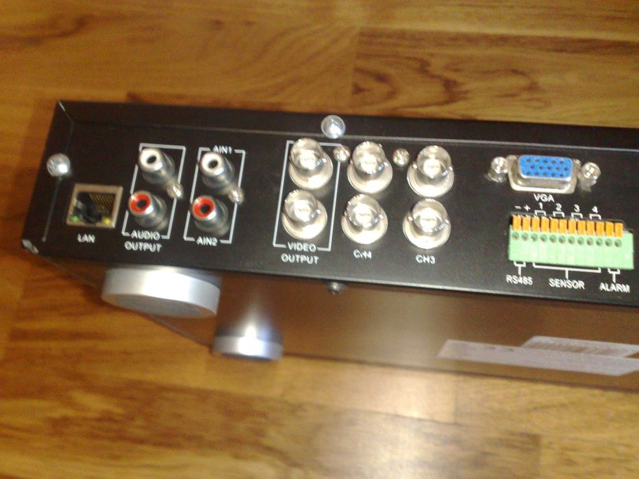 DVR  за  4  камери