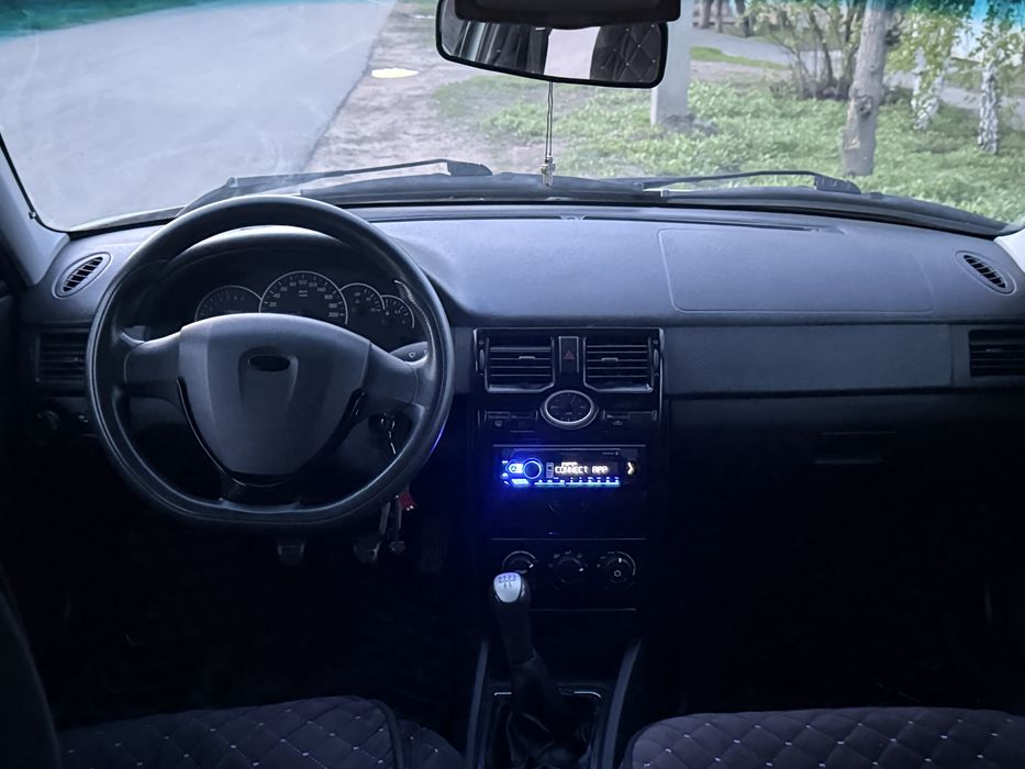 Продам приору 2012 года