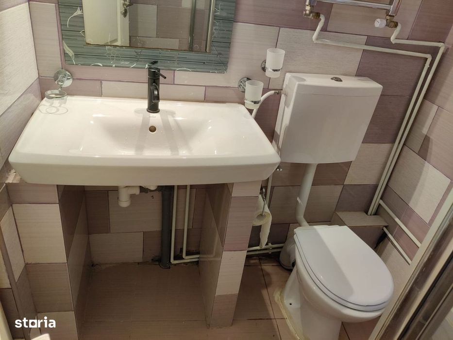 Apartament 2 camere la demisol 43 mp - Hasdeu / Central