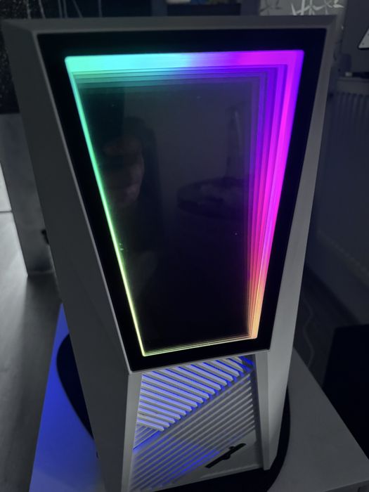 Vand pc gaming low-medium i5 7400 , gtx1050ti 4gb