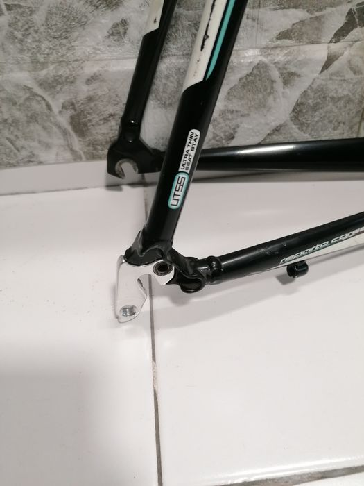 BIANCHI   Impulso Шосейна рамка