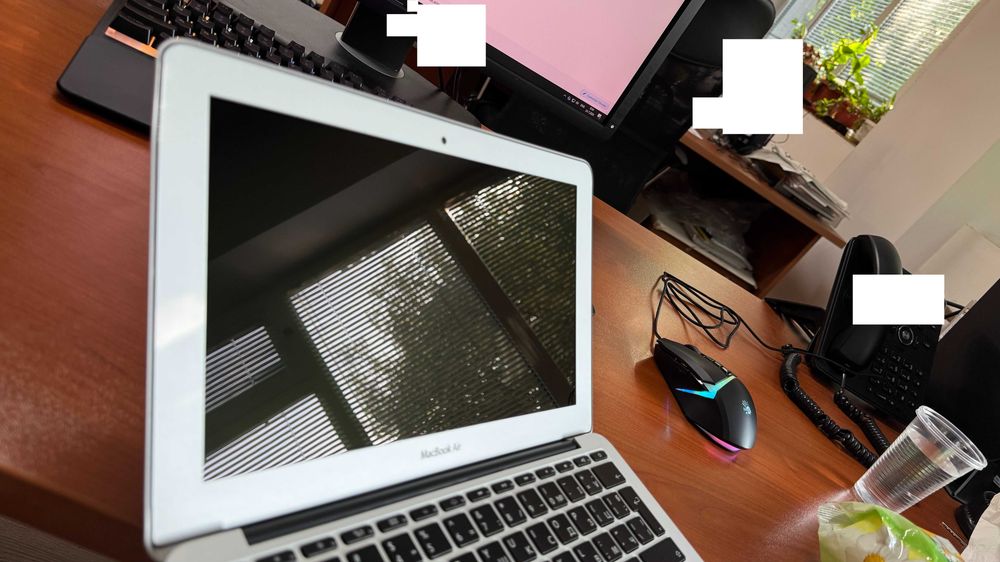 MacBook Air 11" (Early 2015) 128GB 4GB RAM Core i5