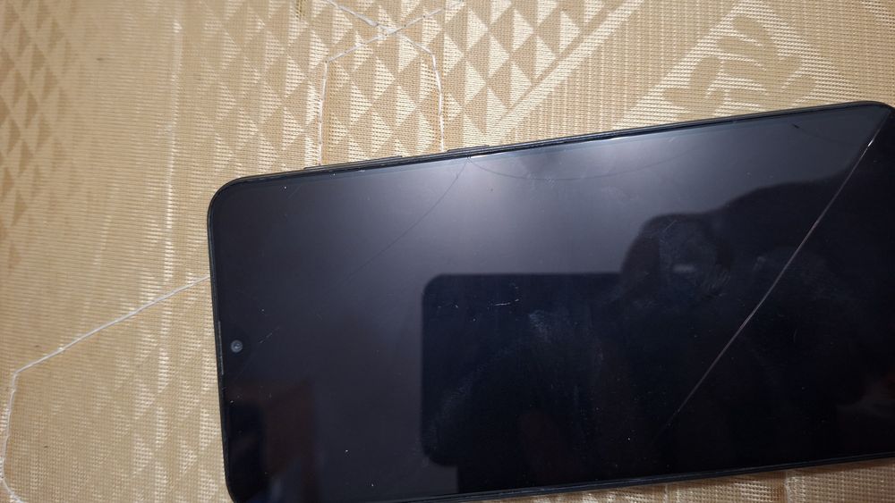 Самсунг а 10 и хiomi note 11