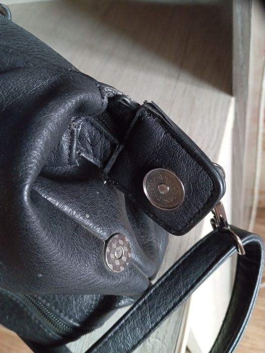 Продам женскую сумку ,продам