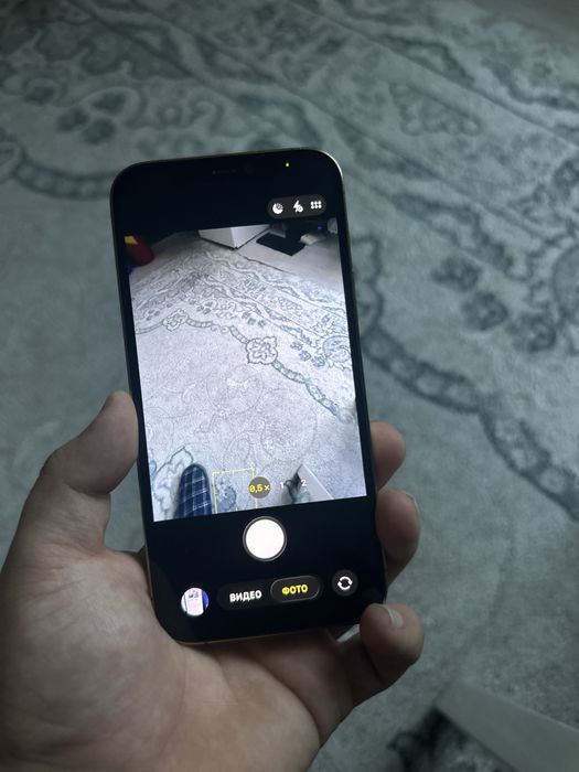 Айфон 12 про  256гб за 139к