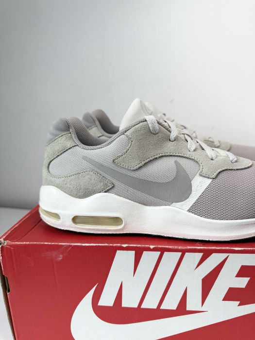 Nike Air Max Guile ( 42.5) 27.5см..Маратонки