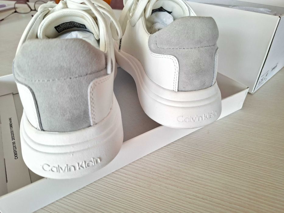 Calvin Klein бели кожени маратонки 38 номер
