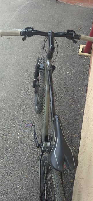 vând bicicleta specialized ht