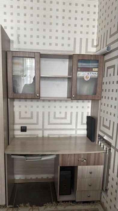 Продается компьютерный стол
