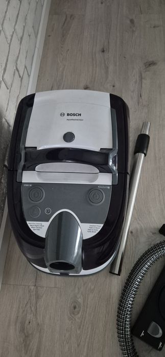 Моющий пылесос Bosh
