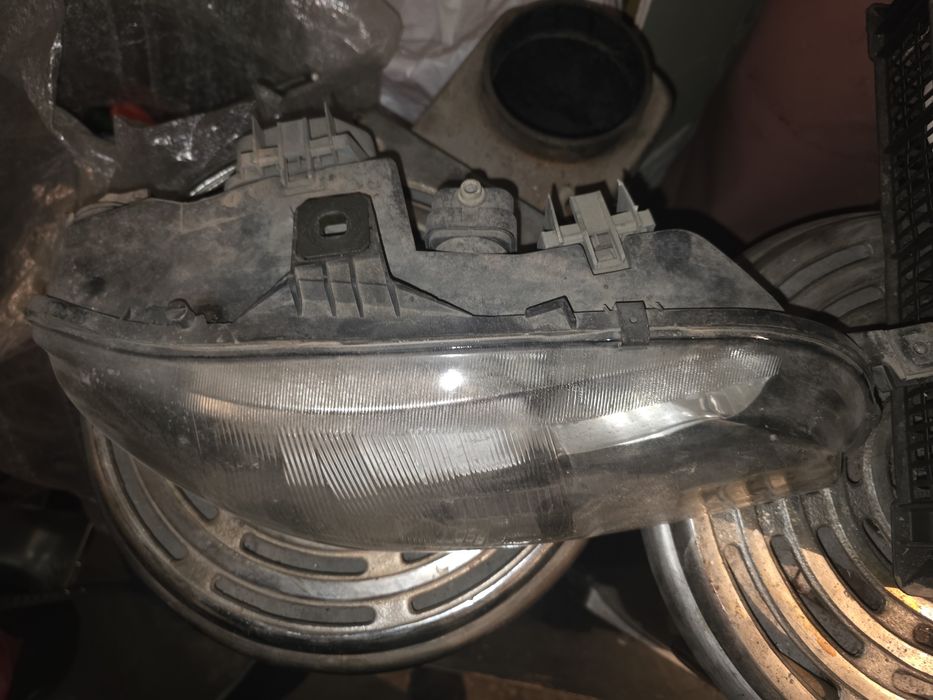 Фарове за Fiat Brava