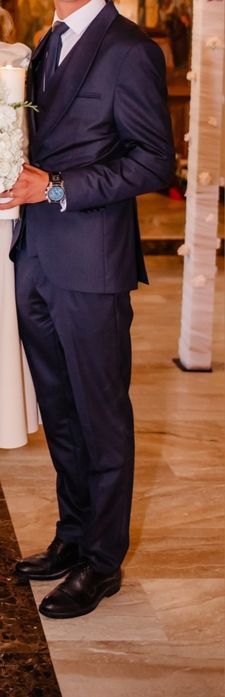 Costum elegant barbati