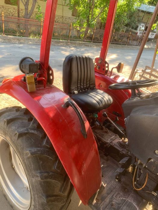 Df 244 4x4 mini traktor sotuvda