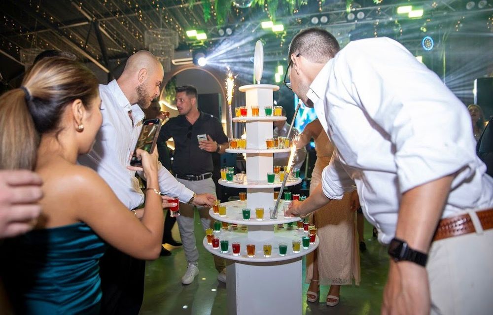 Open Bar  – Barmani + Cocktailuri Premium