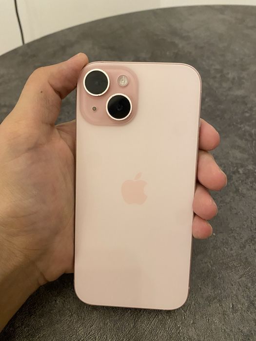 Смартфон Apple iPhone 15 256Gb NanoSIM+eSIM розовый
