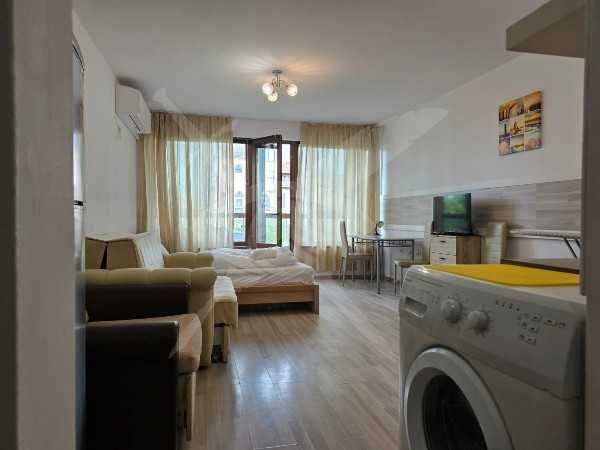 Едностаен - Сарафово