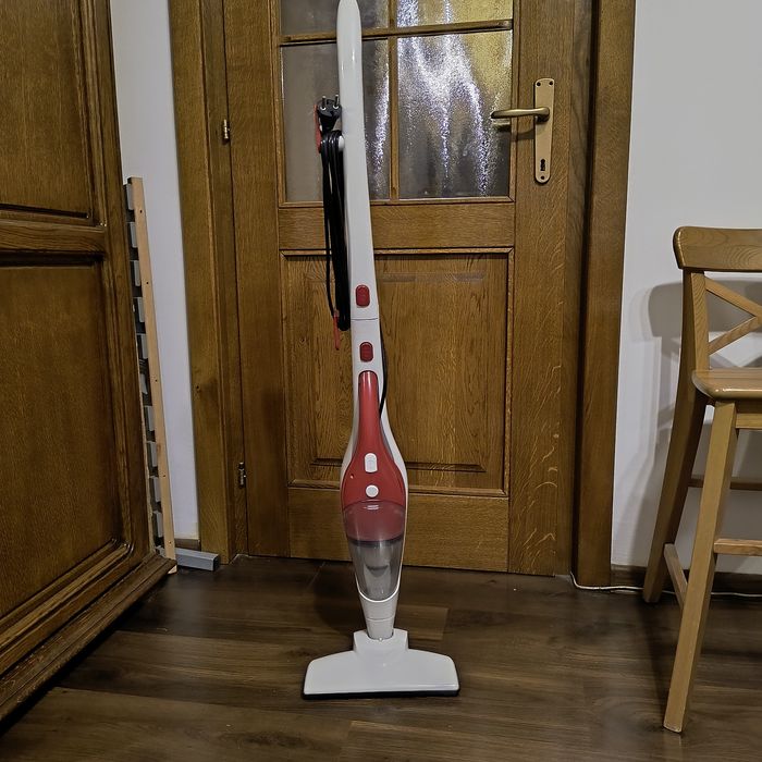 Aspirator vertical cu fir