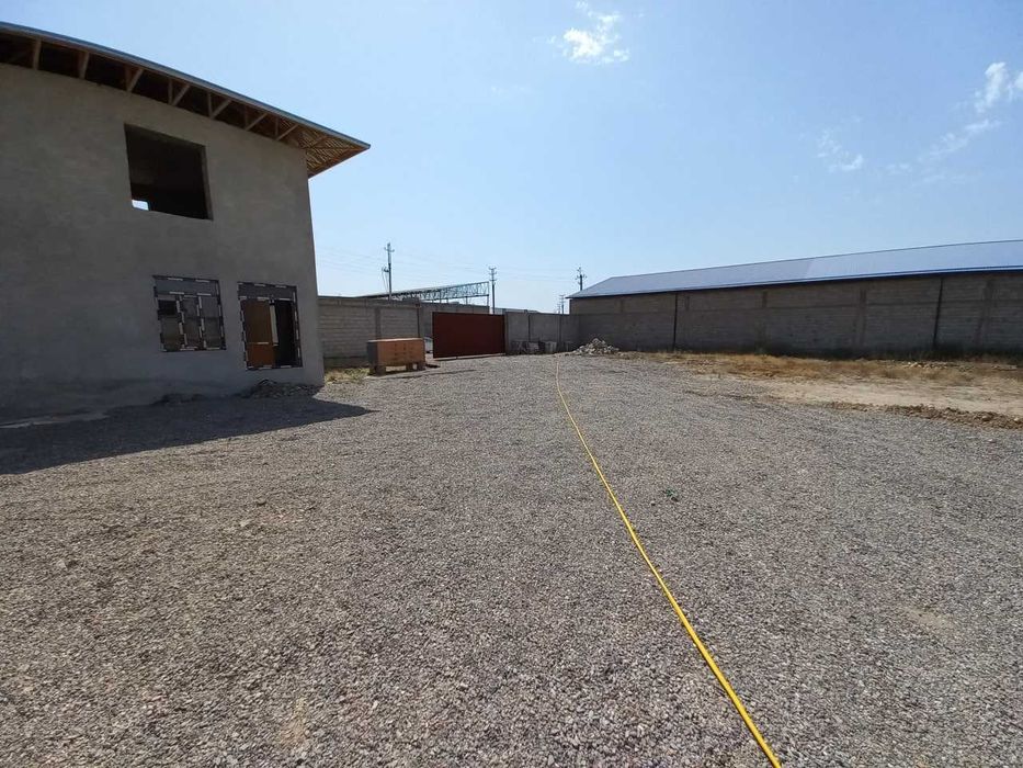 "Momiq sochiqlar ishlab-chiqarish" bino-inshootlari