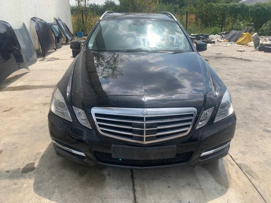 Dezmembrez mercedes e class w212 breack Cod motor 642/far bixenon