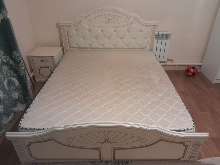 Спальни гарнитурдың кроваты