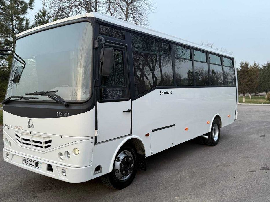 ISUZU SAZ HC40 автобус