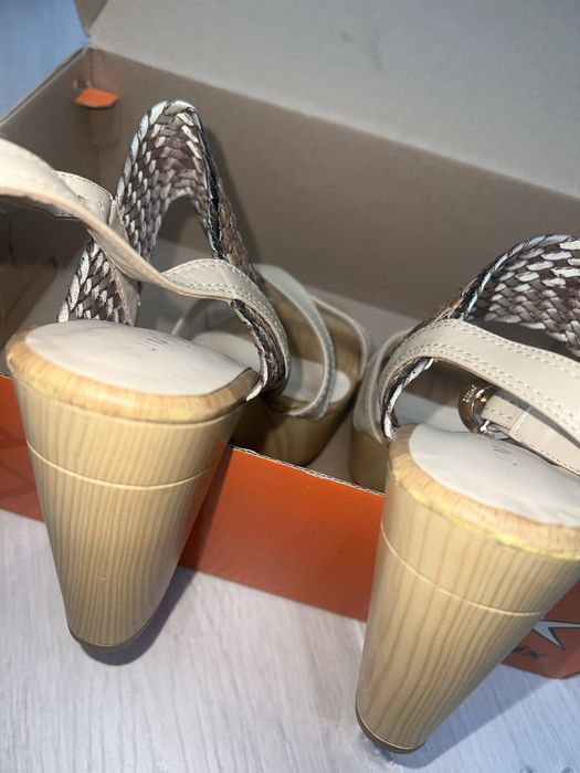 Босоножки 35 размер