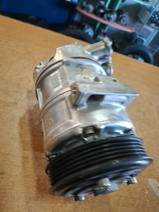 Compresor aer condiționat Opel Corsa  1.2 1.3 Cdti