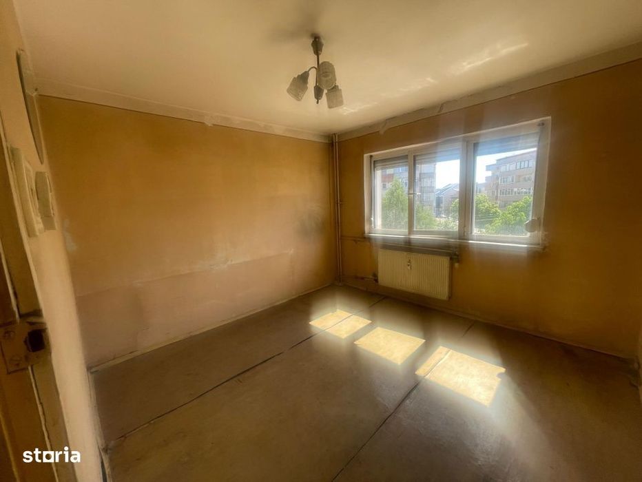 Apartament decomandat, 3 camere si 2 bai, 63.97 mp, zona Lapus Arges