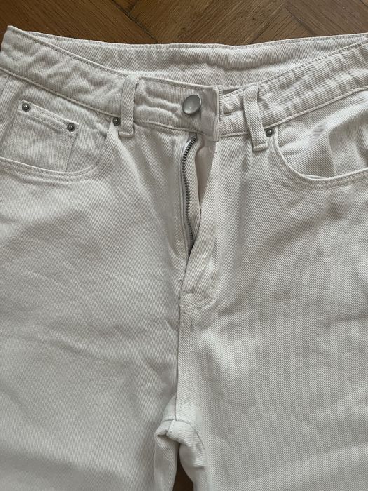 Бели дънки Dazy, L размер