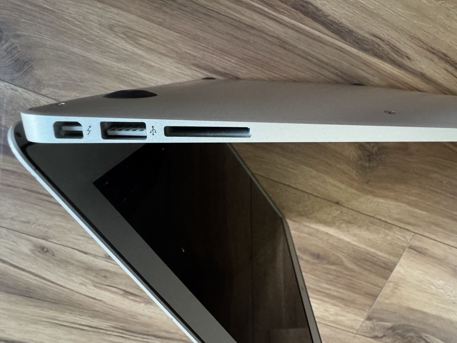 MacBook Air 13 inch 2015
