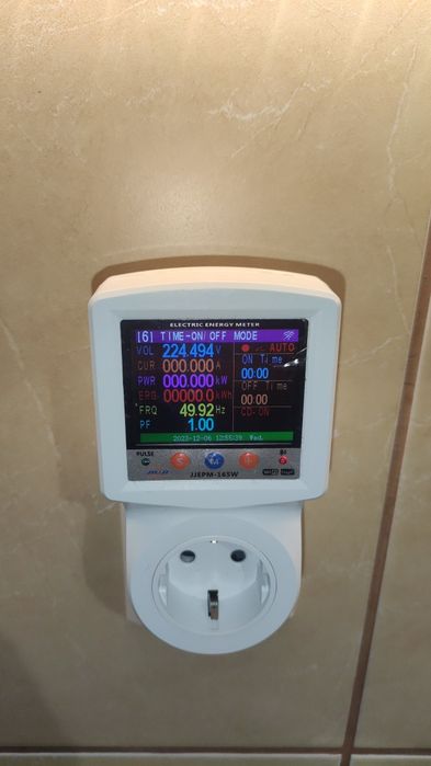 Priză Inteligentă cu Contor Energie JJEPM-16SW – WiFi, Display Color