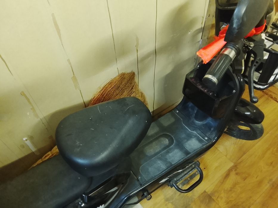 Скутер электронный