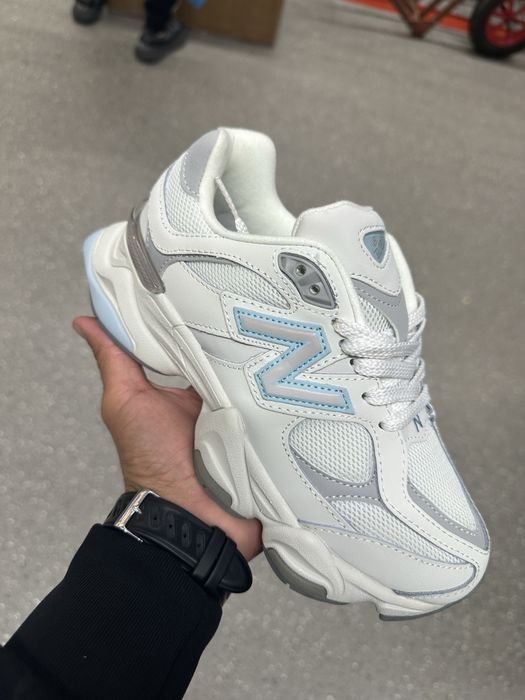 New Balance 9060