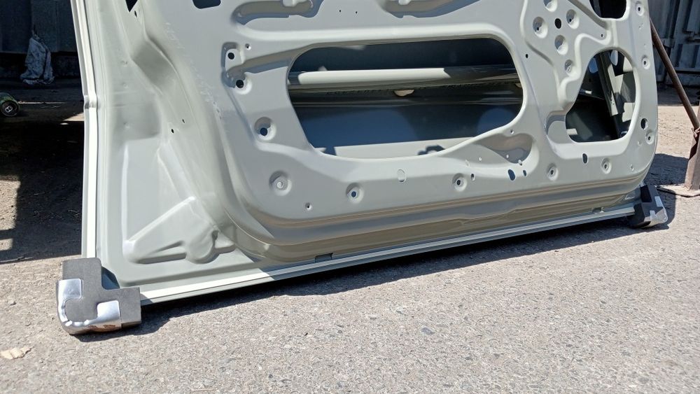 Нексия. Запчасти на Нексию. Дверь на Нексию. Новая. Левая. Водительска