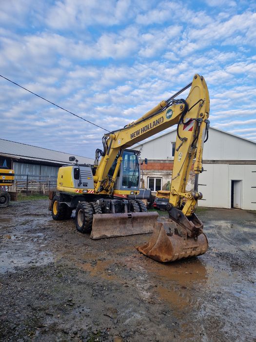 Excavator mobil New Holland