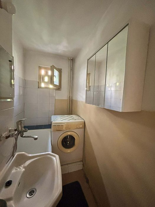 Inchiriez Apartament 2 Camere