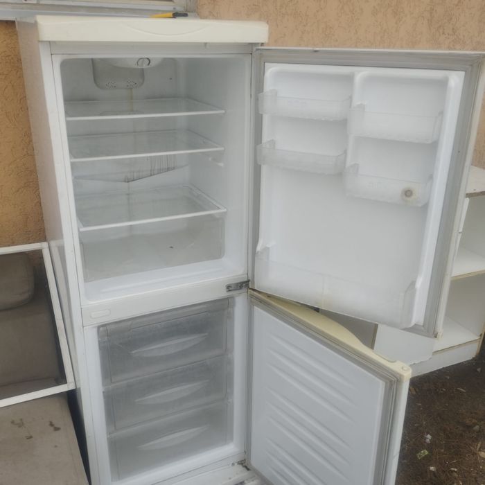 Холодилник сатылады буу