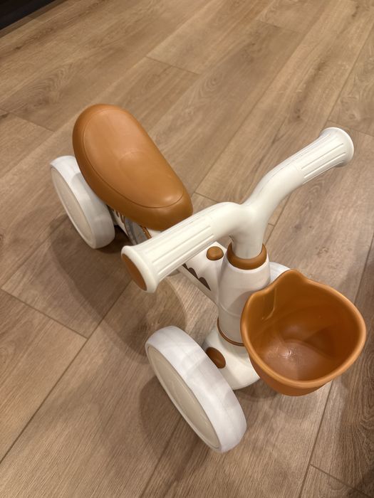 Беговел толокар