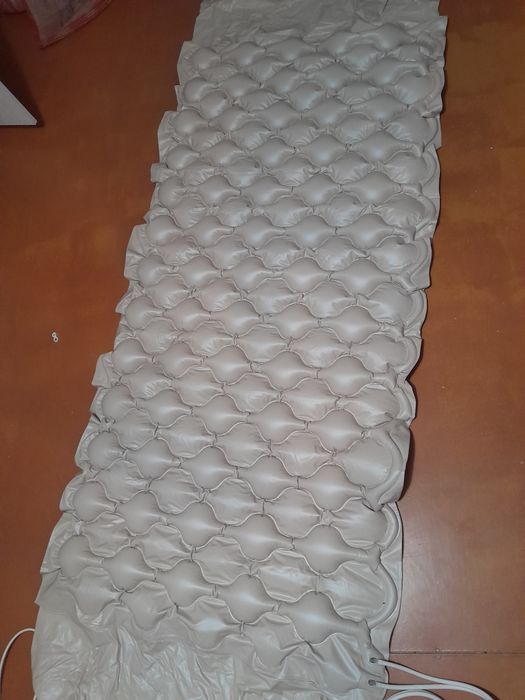 Продам матрас пролежневый