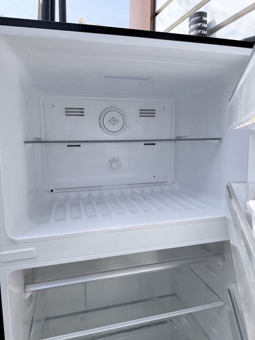 Holodilnik Sotiladi Loretto firmaniki