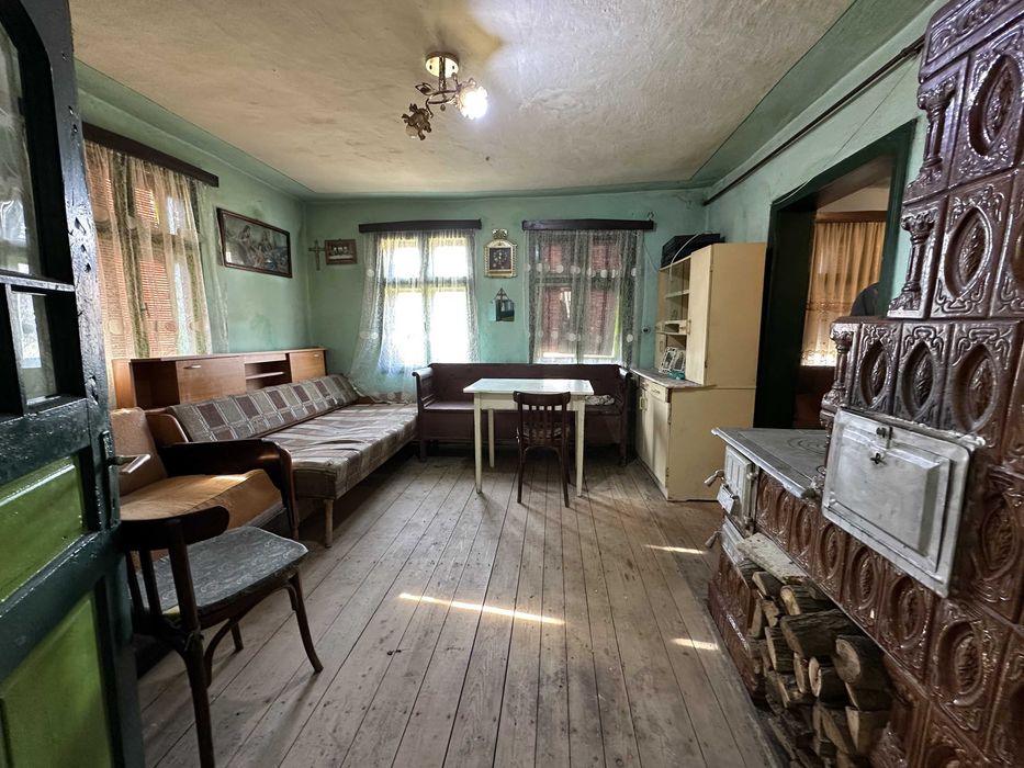 Casa cu teren generos 4000mp, utilitati, acces A10, sat Dumbrava