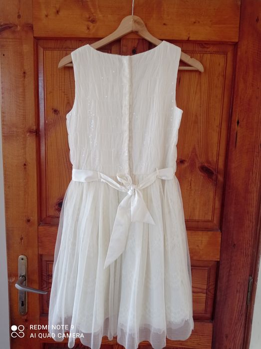 Нежна,нова рокля