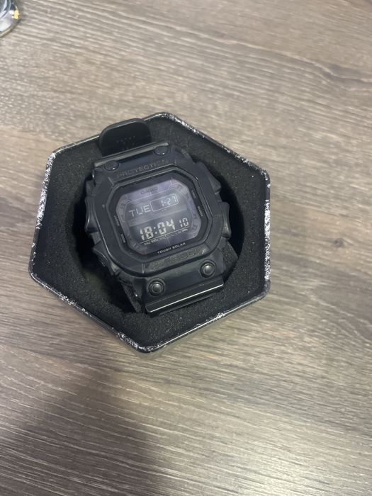 Часовник-casio gshock gx56bb1er