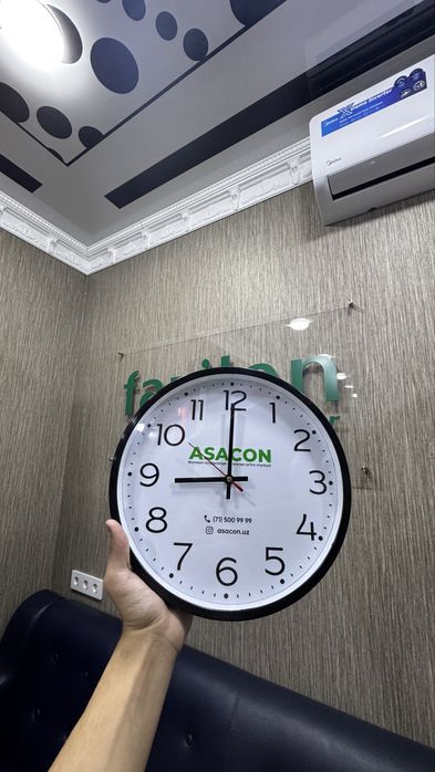 Devor soat sizning logotip bilan