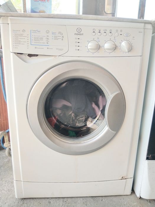 Стиральная машинка Indesit