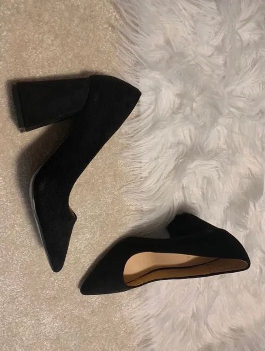 Pantofi negri cu toc