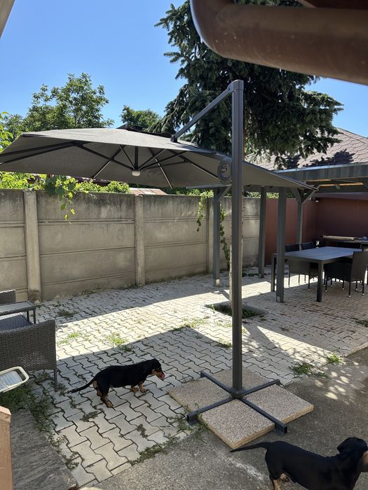 Umbrela gradina/terasa 300 x 300 cm cu rotire 360 grade si inclinare