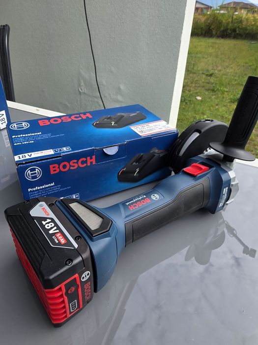 Polizor unghiular Flex Bosch GWS 18V-8 cu acumulator si încărcător