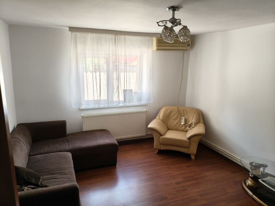 Închiriez casa 3 camere Valu lui Traian