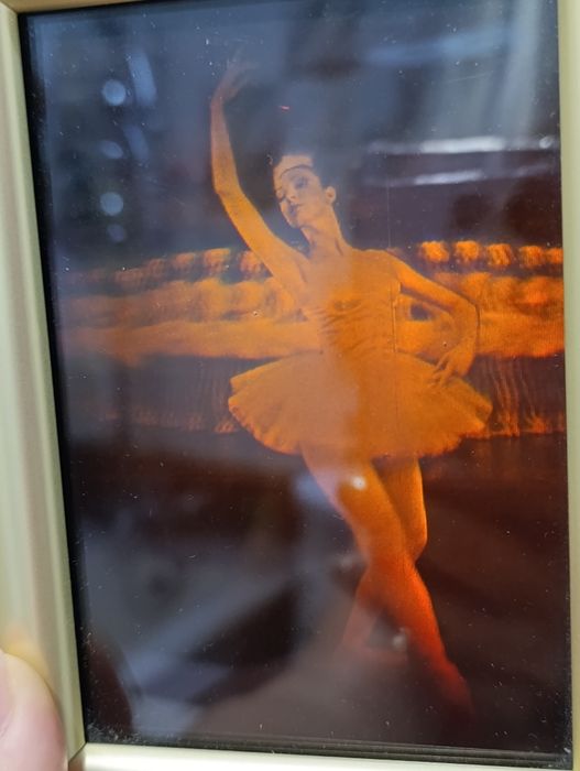 Продам голограммы.